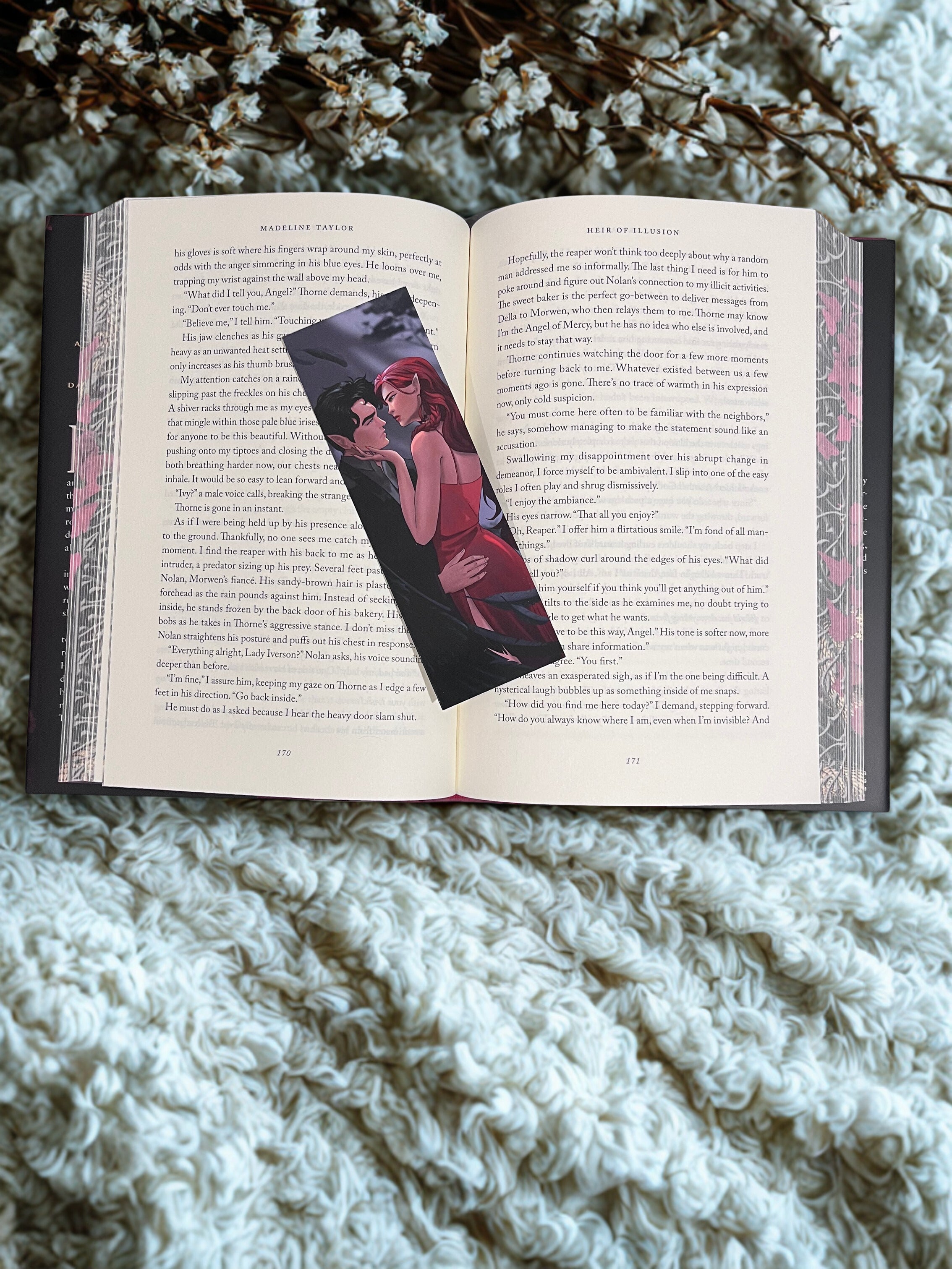 Bookmark - Heir of Illusion
